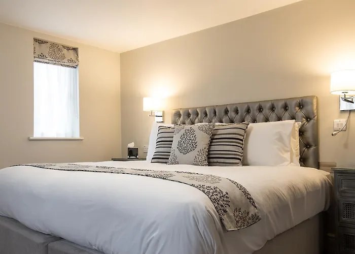 The Maple Manor Hotel